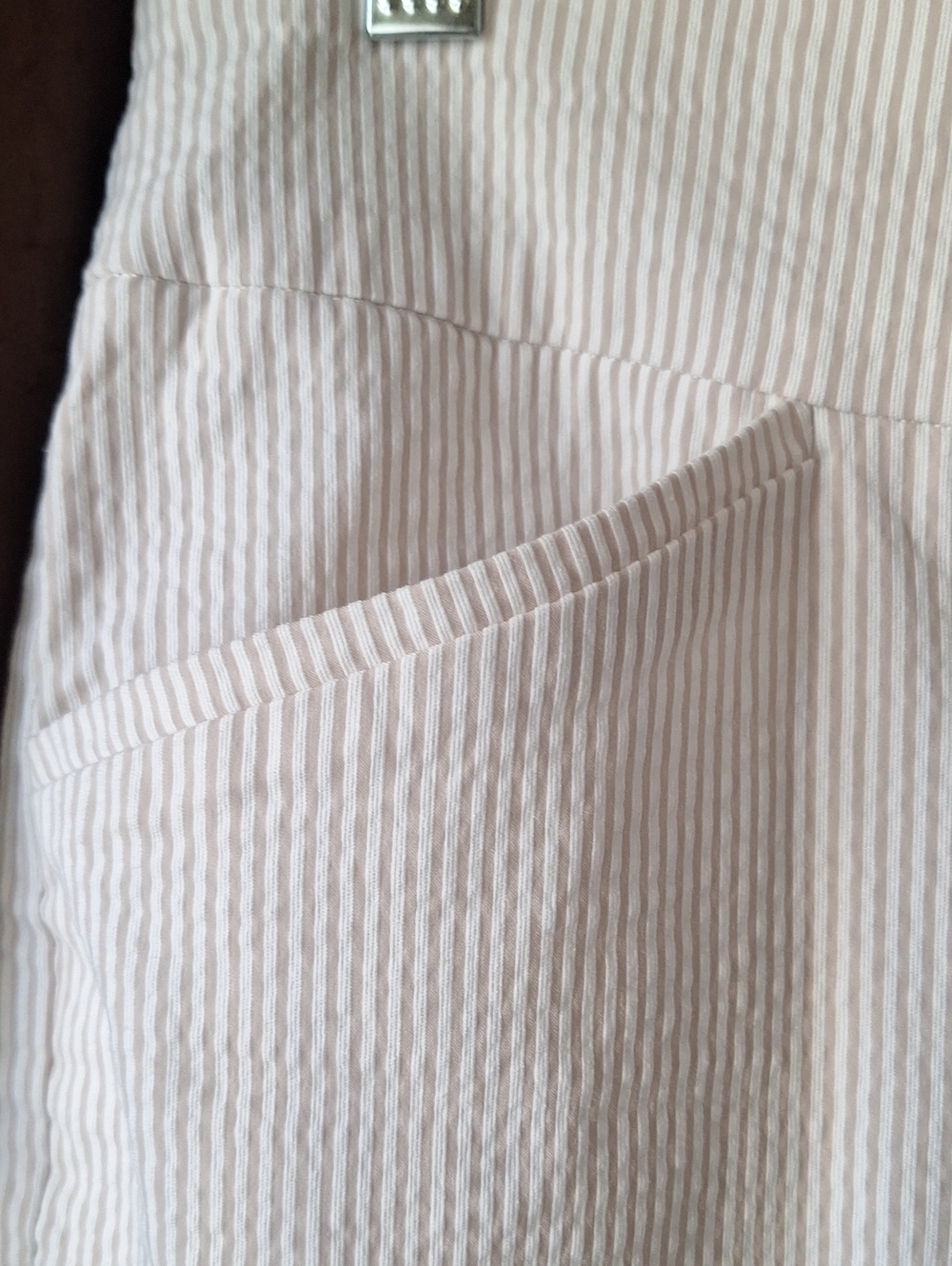 Chico's Perfect Stretch, Beige Pin-Stripe Sz 2 (US M/10) - Picture 3 of 8